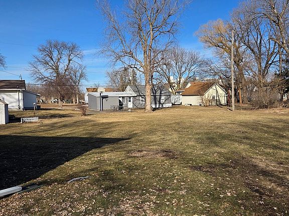 3rd image of Southwood Dr