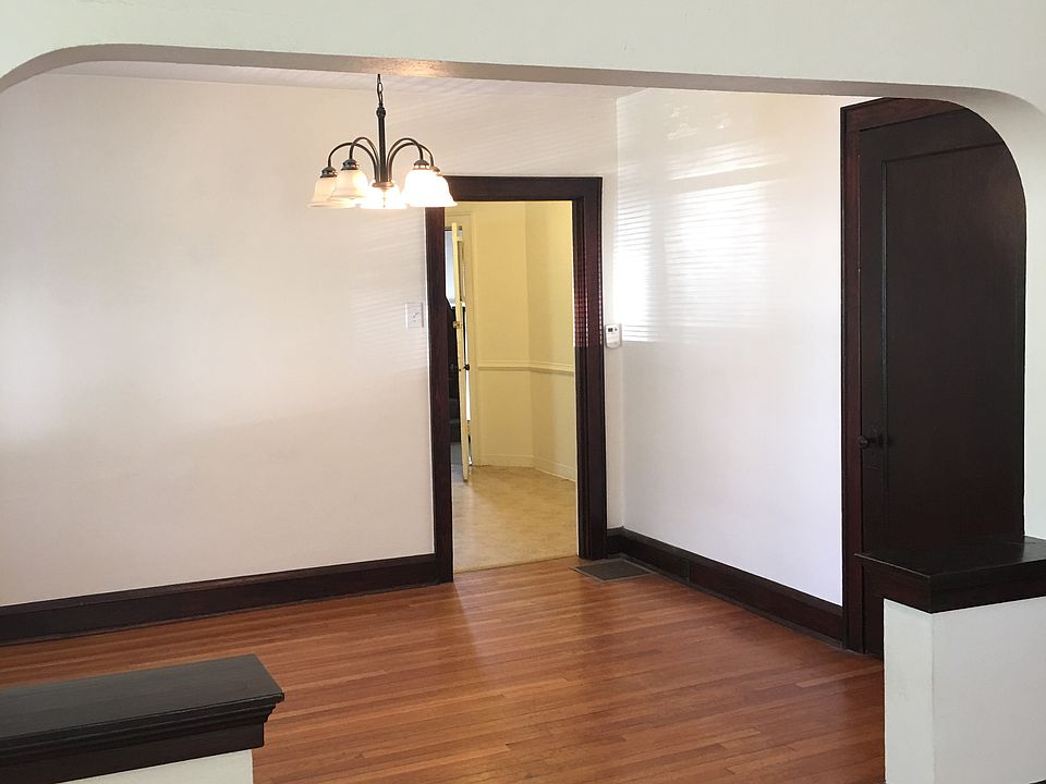 1st image of 7125 Southwest Ave APT 2W