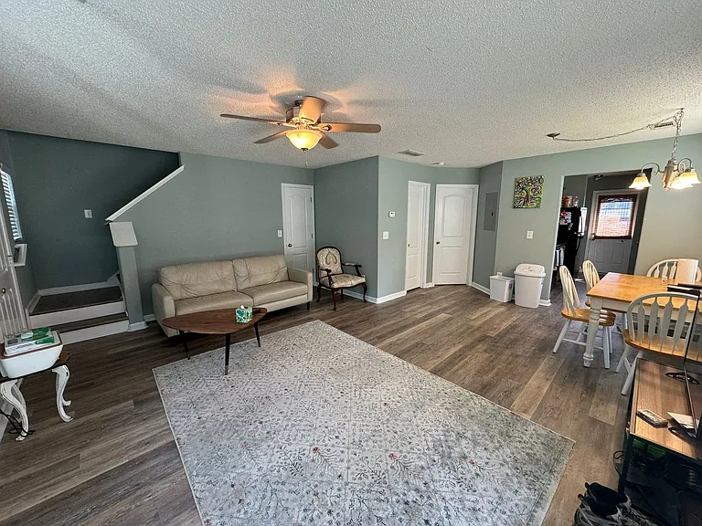 143 Fern Ridge Ct — Photo 4