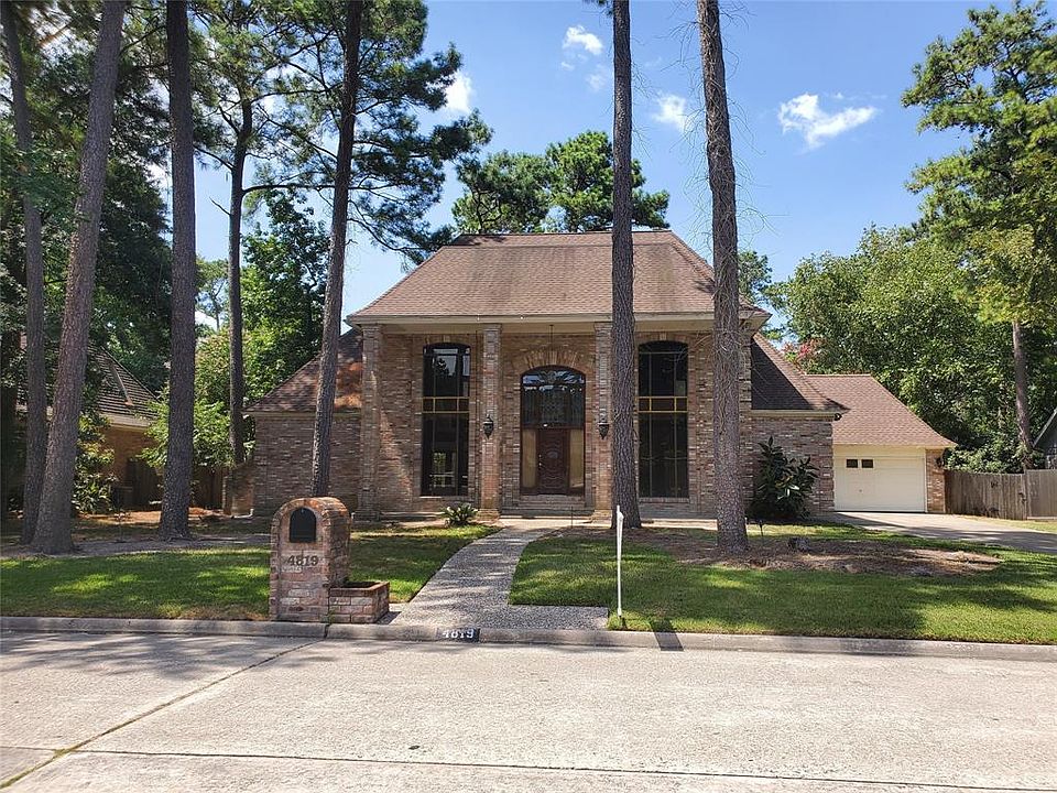 1st image of 4819 Pine Garden Dr