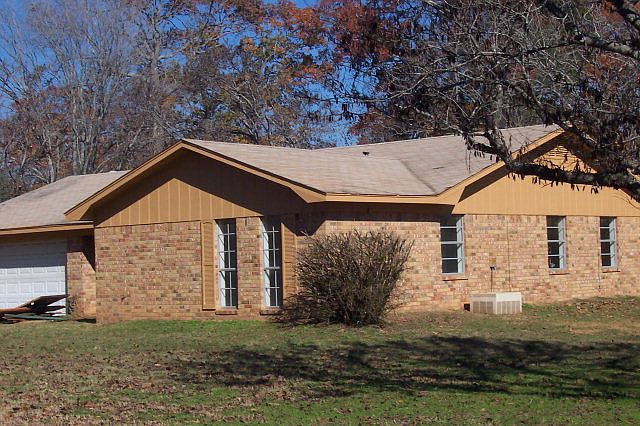 1st image of 102 Brookview Ln