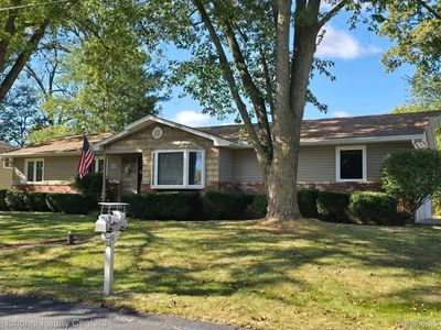 5375 Barkley St, Commerce Township, MI, 48382