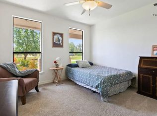 160 Still Forest Dr, Cedar Creek, TX 78612
