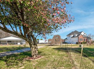 5279 W Farm Road 156, Springfield, MO 65802