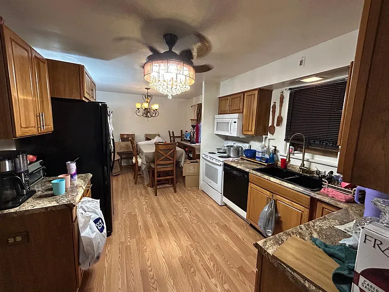 5803 Crowell St — Photo 1