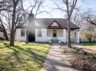 2218 Lynnhaven Rd, Fort Worth, TX 76103