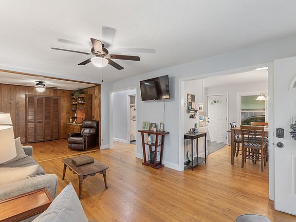 3rd image of 31 Ivar Street