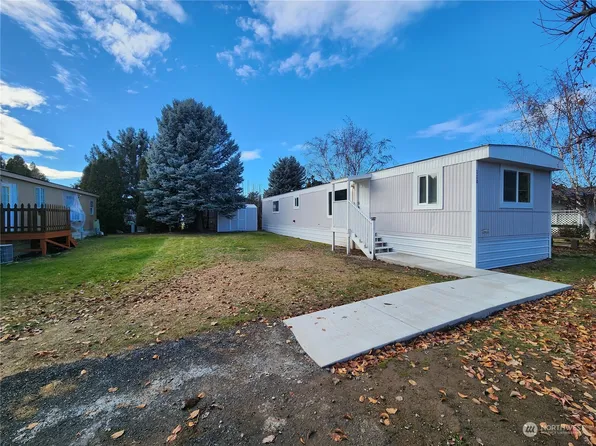 4815 Airway Drive NE #110, Moses Lake, WA 98837