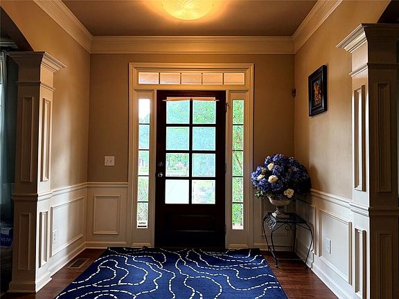 4th image of 5005 Heathcliff Way