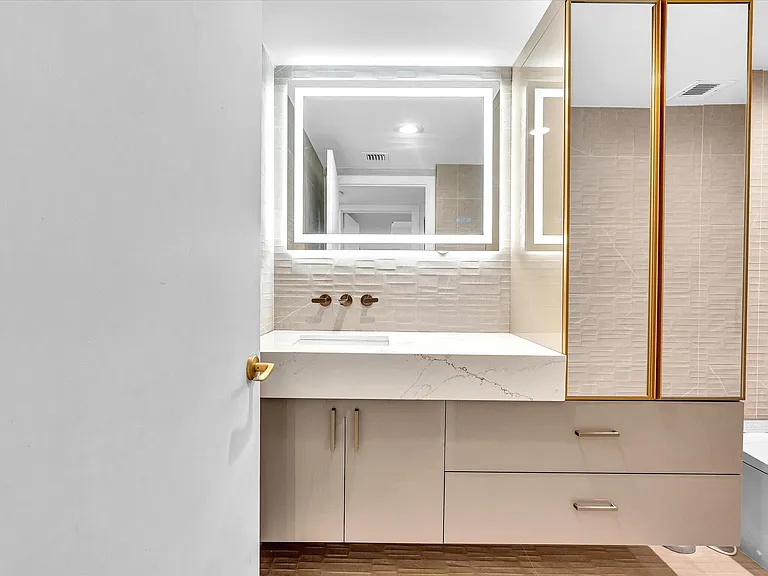120 SE 5th Ave #225 — Photo 24
