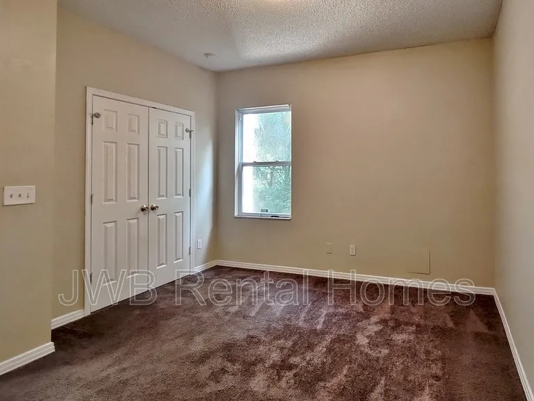 1609 W 24th St — Photo 8