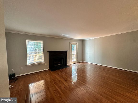5th image of 6025 Crocus Ct