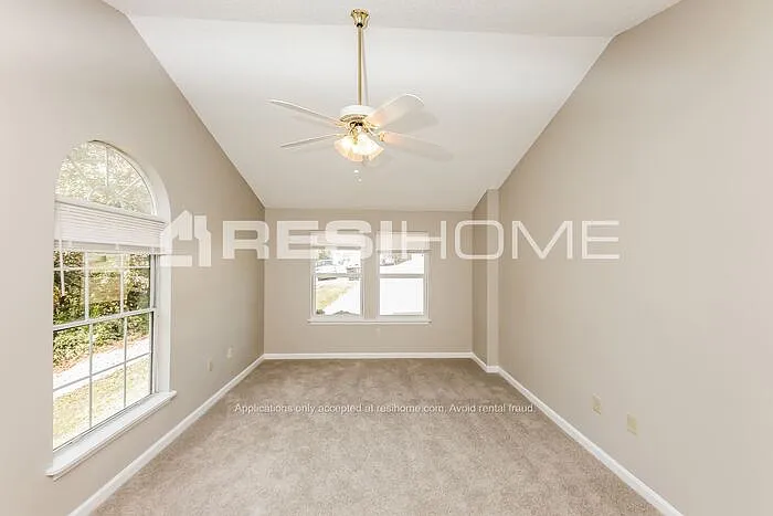2406 Iron Horse Dr — Photo 14