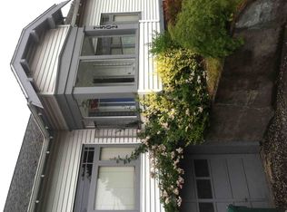 7502 15th Ave NE, Seattle, WA 98115