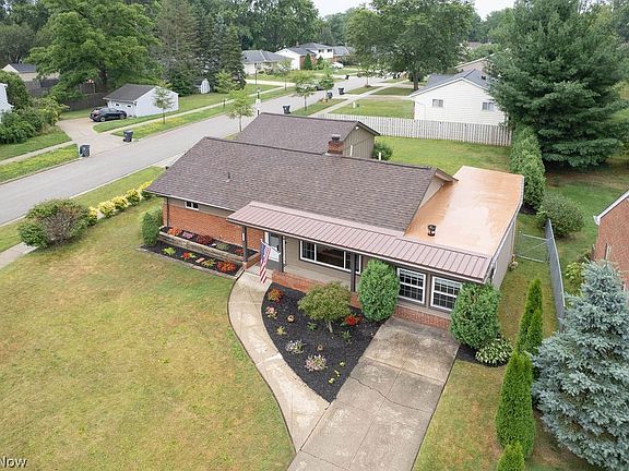 2nd image of 33580 Linden Dr