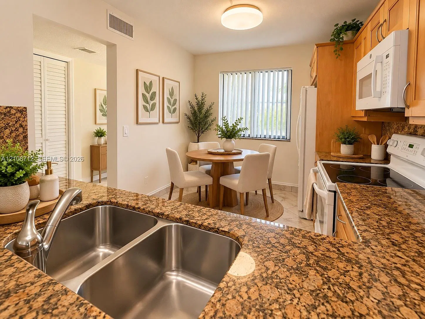 Racquet Club Apts At Bona — Photo 4