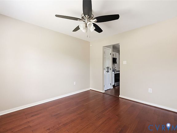 5th image of 2931 Littlebury Dr