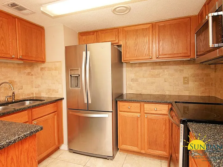 101 Old Ferry Rd #28A — Photo 7