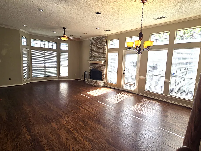 4375 Timberglen Rd — Photo 8
