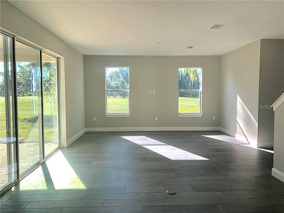 4th image of 29459 Holly Ct
