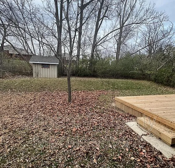 438 Bellevue St #UPPER — Photo 46