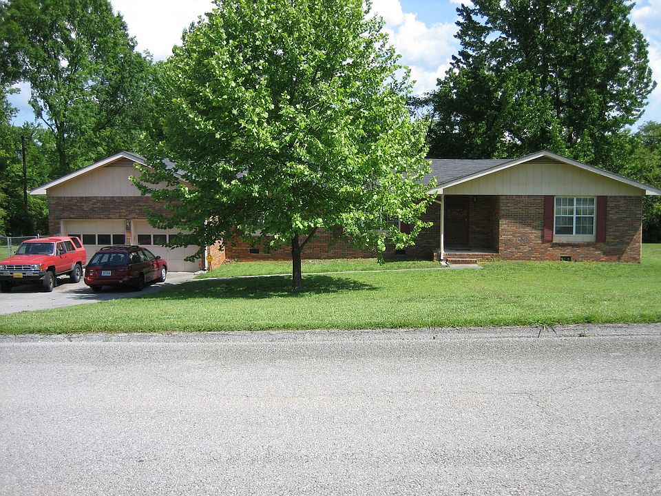 1st image of 1726 Clayton Dr