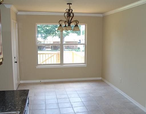 4th image of 1710 Beth Dr