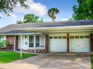 1310 Dunstan Rd, Pasadena, TX 77502