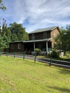 148 Horseshoe Rd, Cresco, PA, 18326
