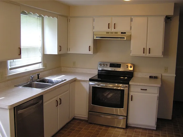59 Burning Tree Ln — Photo 2
