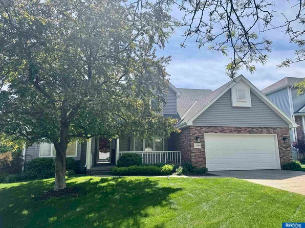 7200 Beaver Hollow Cir, Lincoln, NE 68516