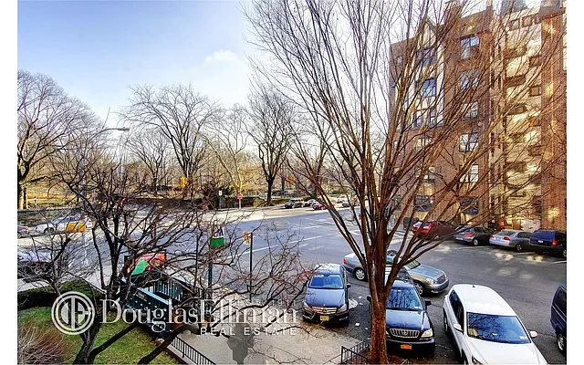 Sold by Douglas Elliman | media 4
