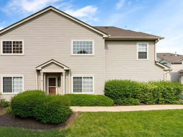 390 Jamestown Ct, Aurora, IL 60502