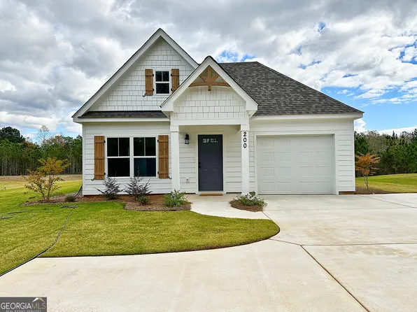 200 Young Ln, Hamilton, GA 31811
