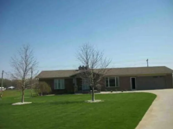 4011 16th St, Dorr, MI 49323