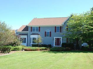 17 Dogwood Dr, Hillsborough, NJ 08844