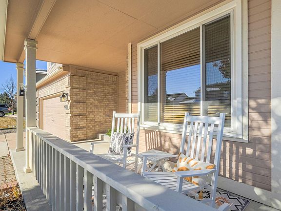 Seating on the front porch!