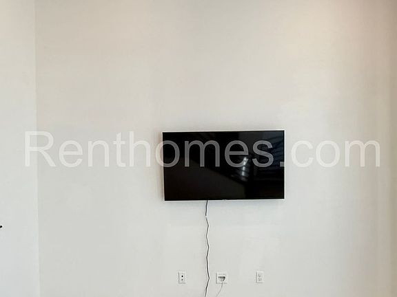 5th image of 10441 Harlow Cir #35