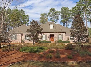 98 Saint Annes Dr, Hattiesburg, MS 39401