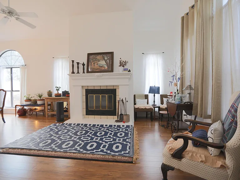 6216 Academy Ridge Ct NE — Photo 2