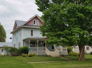 201 W Mission St, Strawberry Point, IA 52076