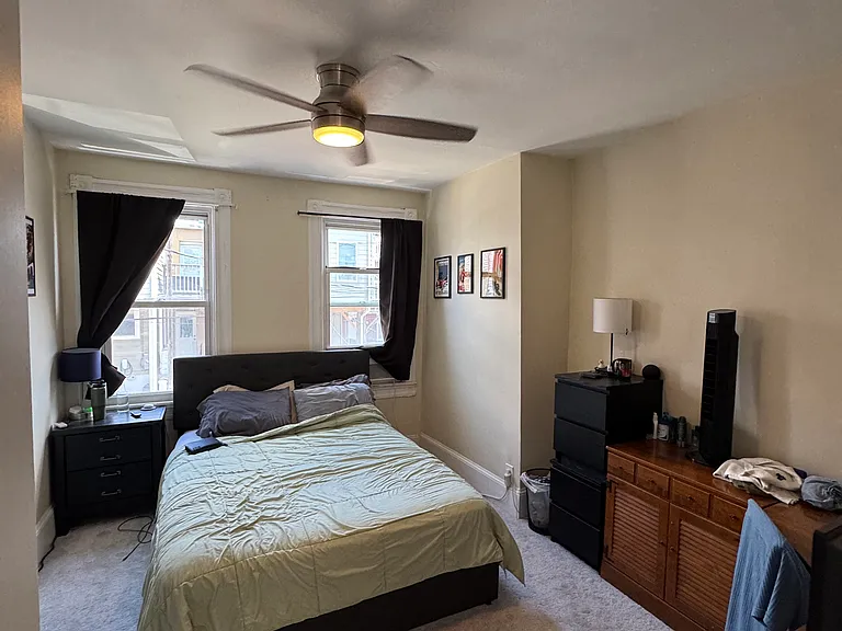 715 S Linwood Ave — Photo 5
