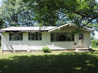 6613 Moff Rd, Atwater, OH 44201