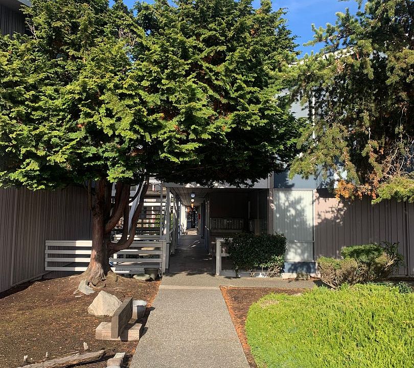 1st image of 219 5th Ave NE APT 1