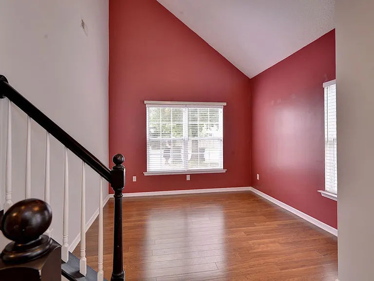 405 Dorothy Dr — Photo 5