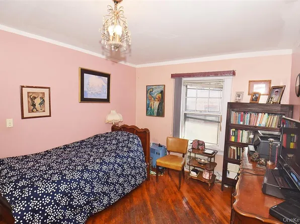 83-28 Abingdon Road image 14 of 34