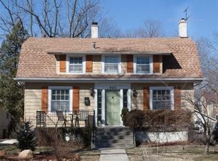 935 S Delaware Ave, Springfield, MO 65802