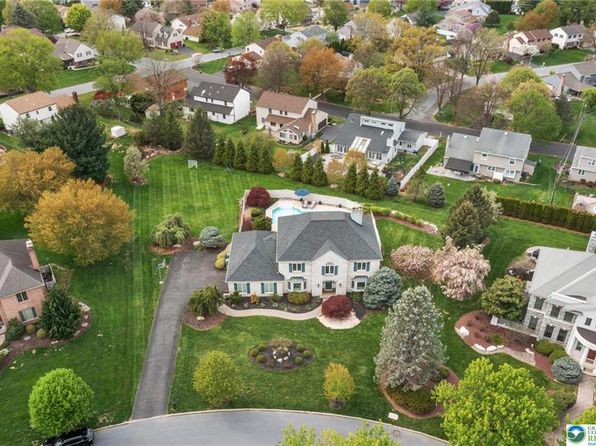 1012 Buckingham Dr, Allentown, PA 18103