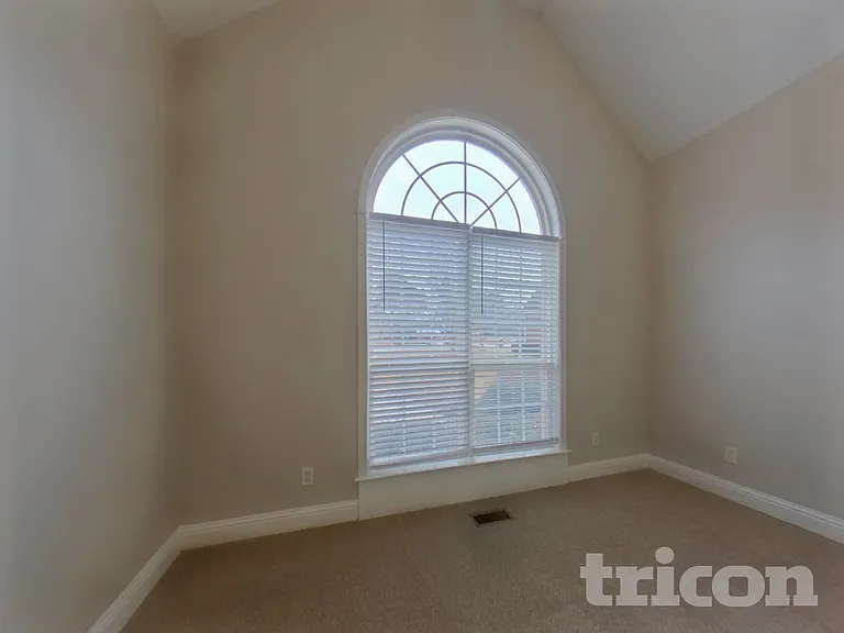 4325 Foxfire Ct — Photo 12