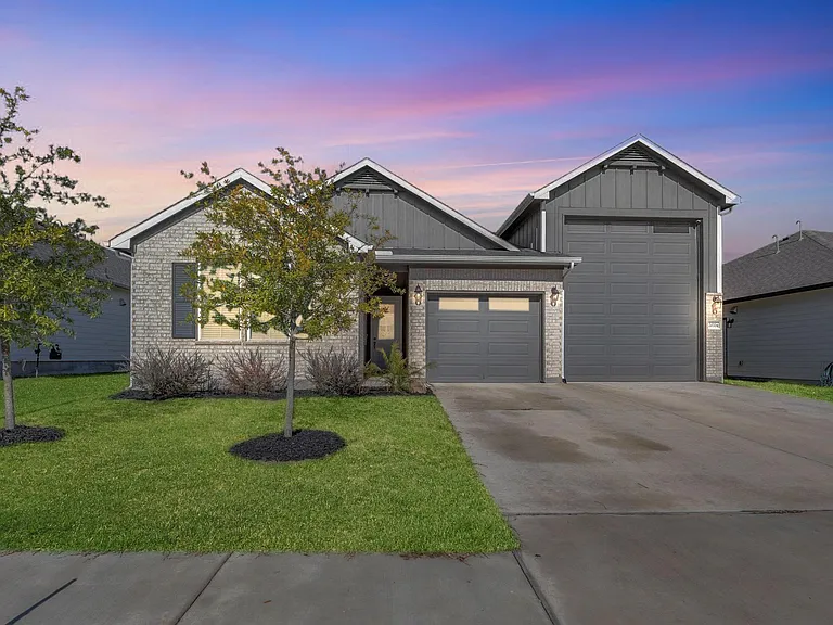 20704 John Gill Dr — Photo 1